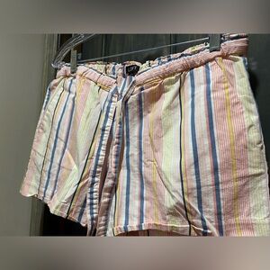 Loft belted shorts